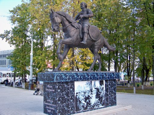Памятник полководцу Фёдору Боборыкину