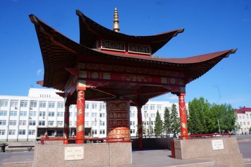 Буддийский молитвенный барабан,Памятник, скульптура,Кызыл