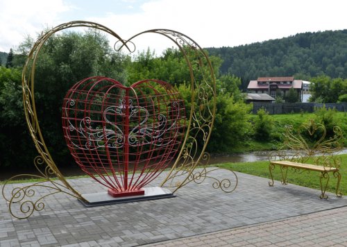 Символ любви,Памятник, скульптура,Горно-Алтайск