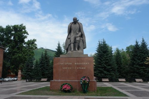 Памятник Г.И. Чорос-Гуркину,Памятник, скульптура,Горно-Алтайск