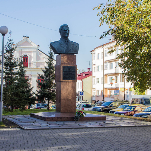 Памятник Соколовскому В. Д.