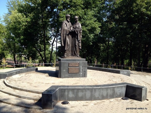 Памятник Петру и Февронии,,Киров