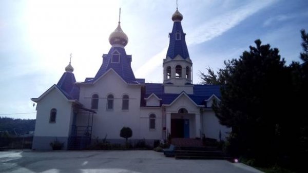Свято-Успенский храм,Православный храм,Сочи