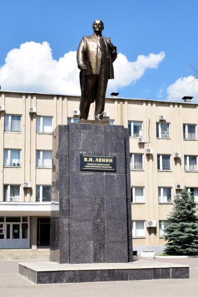 В. И. Ленин,Памятник, скульптура,Россошь