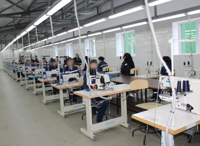 В азовской женской колонии открыли новый швейный цех