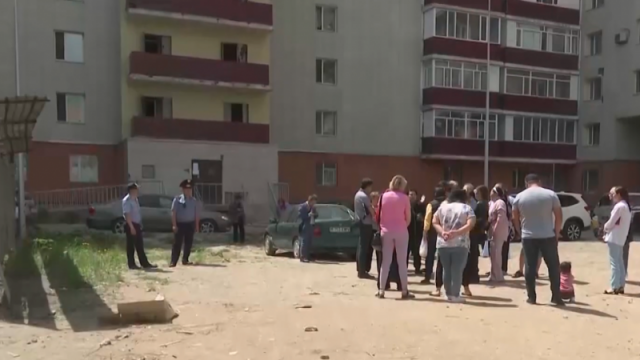 В Караганде жители ЖК Шапагат подали в суд на акимат