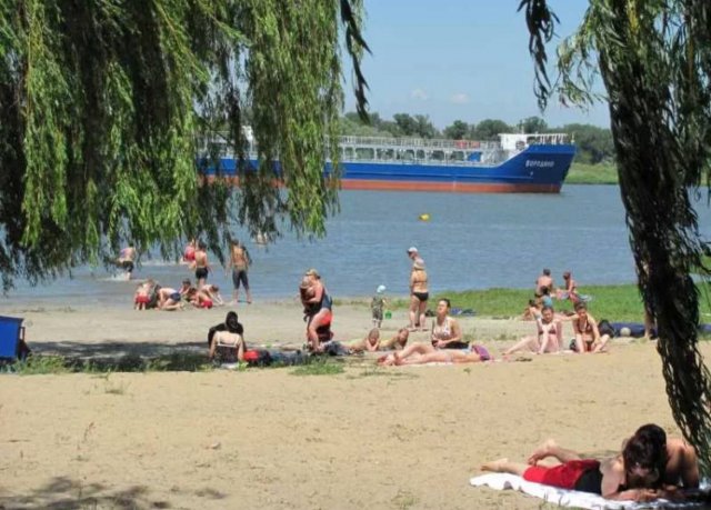 Вода в Дону у городском пляжа города Азов не соответствует гигиеническим нормам