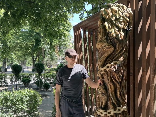 В Азове появилась первая деревянная скульптура, посвященная творчеству А.С. Пушкина