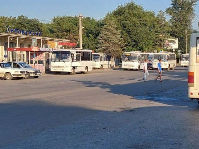 В Азове водитель умер за рулём маршрутки «Азов — Ростов»