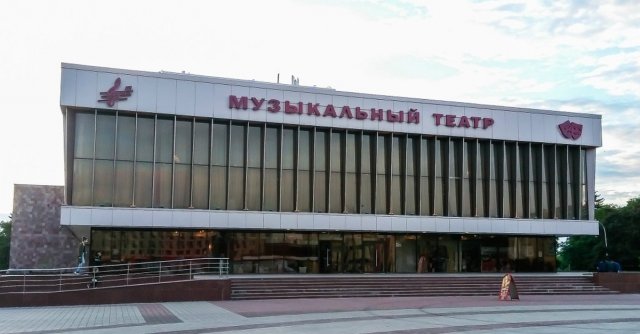 Глава КБР Казбек Коков подписал указ о поддержке театров республики