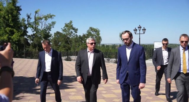 Сегодня г. Азов  посетил губернатор Ростовской области Василий Голубев. 
