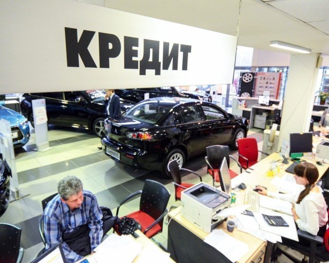 Правительство РФ возобновило госпрограмму льготного автокредитования