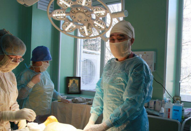 «К звукам обстрелов начинаешь привыкать»: врач из Якутии рассказал о работе в зоне СВО