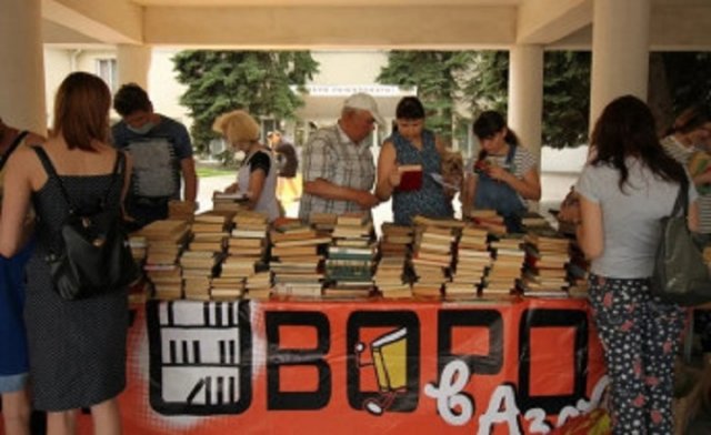 Организаторы «Весеннего книговорота» в Азове приготовили тысячу книг для обмена