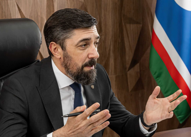 Главу Нерюнгринского района неожиданно для него убрали из Политсовета якутского отделения Единой России. 