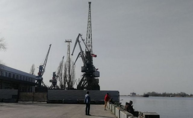 Прокуратура пресекла нарушения охраны окружающей среды морским портом в Азове