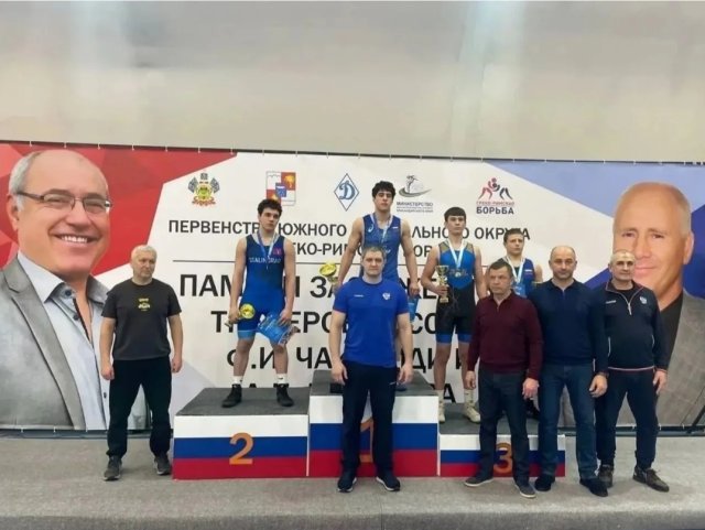 Азовчанин стал призёром Первенства ЮФО по греко-римской борьбе 