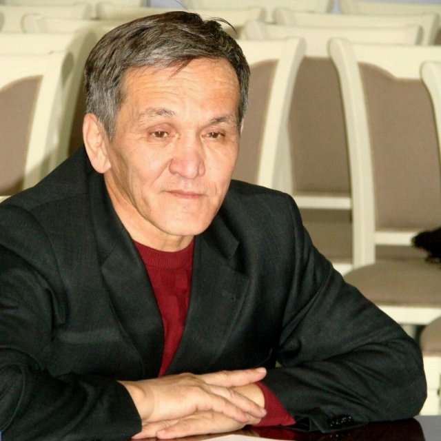 Т Ашимов/свои законы ближе к телу или иностранное влияние под контроль!