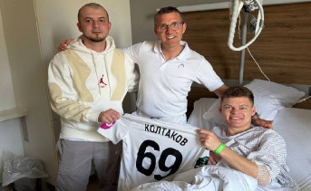 Футболиста из Азова прооперировали в Мюнхене после матча с «Нефтехимиком